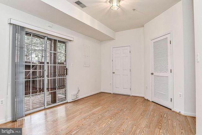 6028 Madison Overlook Ct, Townhouse with 3 bedrooms, 4 bathrooms and null parking in FALLS CHURCH VA | Image 11