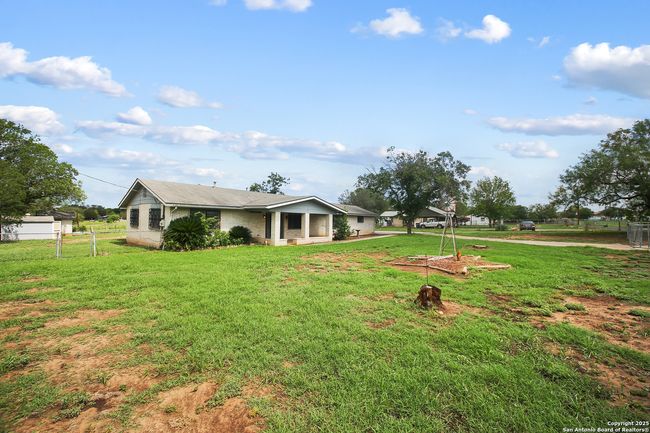 1931 Triple Pines St, House other with 2 bedrooms, 2 bathrooms and null parking in China Grove TX | Image 35