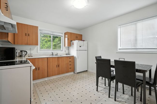 41 Market St, House other with 4 bedrooms, 2 bathrooms and 4 parking in Lisle ON | Image 8