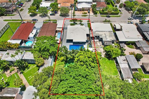 480 Nw 53rd Ave, Miami, FL, 33126-5040 | Card Image