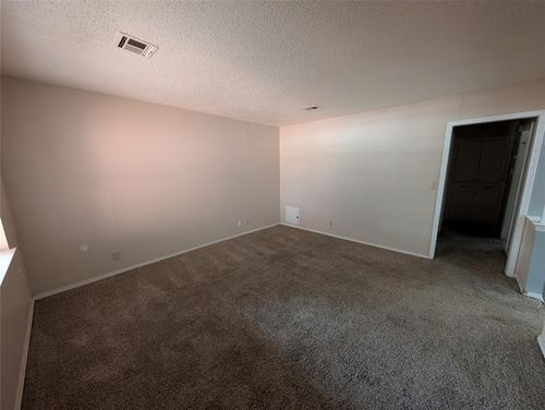 122-122 Crystal Cir, Norman, OK, 73069-8614 | Card Image