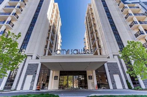 104-81 Robinson St, Hamilton, ON, L8P0C2 | Card Image