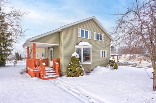 4211 Manke Rd, Fairgrove, MI, 48733-9746 | Card Image