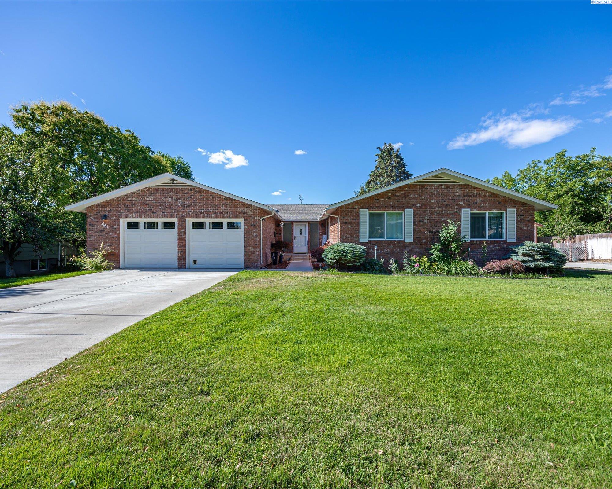 Lynnwood Loop, Richland, WA 99354