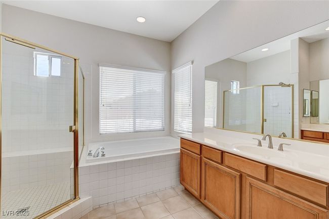 7504 Via Sistina St, House other with 3 bedrooms, 4 bathrooms and null parking in Las Vegas NV | Image 38
