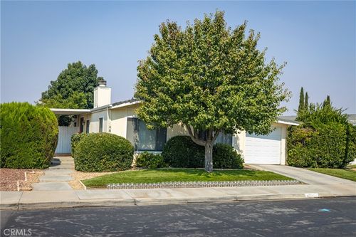 10811 Bel Air Dr, Beaumont, CA, 92223 | Card Image