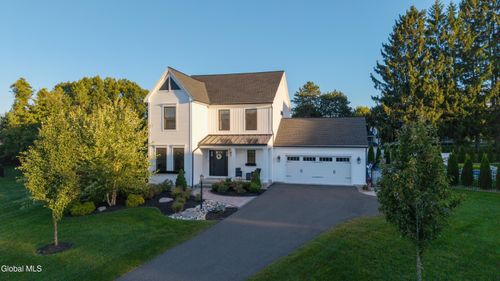 5 Victoria Ct, Mechanicville, NY, 12118-3606 | Card Image