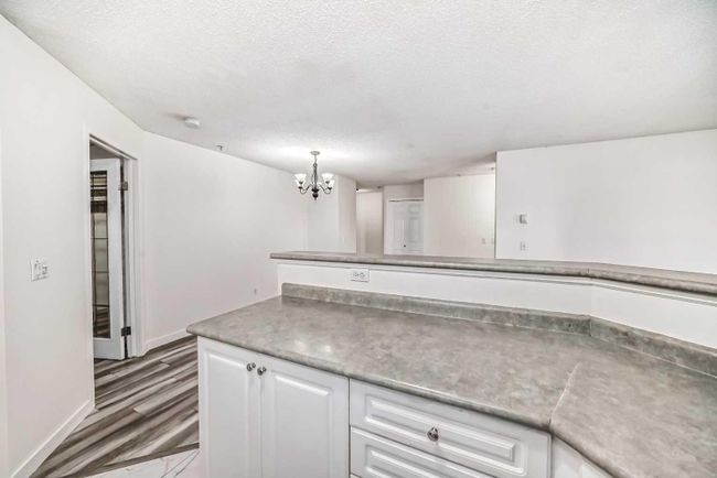 107 - 4000 Somervale Court Sw, Home with 2 bedrooms, 2 bathrooms and 1 parking in Calgary AB | Image 7