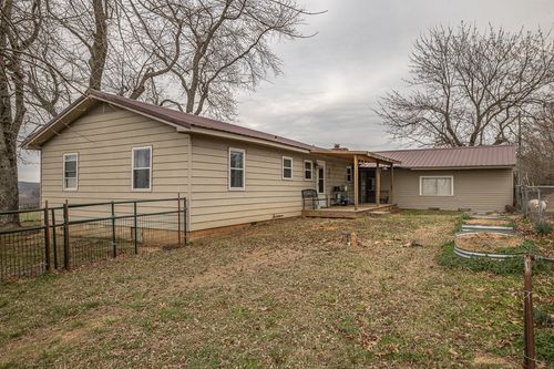 17300 Bethlehem Rd, Winslow, AR, 72959-9716 | Card Image