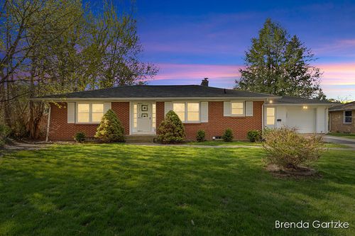 1880 Lynne Ln Nw, Grand Rapids, MI, 49504-6027 | Card Image
