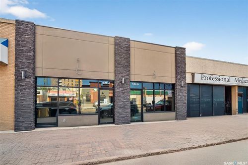 526 Main St N, Moose Jaw, SK, S6H3K3 | Card Image