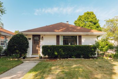 2803 S 34th St, House other with 2 bedrooms, 1 bathrooms and null parking in Milwaukee WI | Image 1