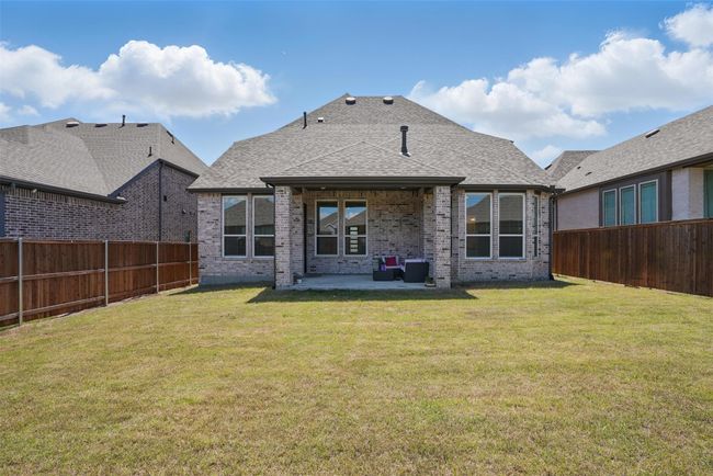 Covered back porch | Image 27