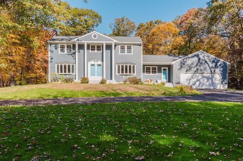 25 Hiawatha Dr, Exeter, RI, 02822-3610 | Card Image