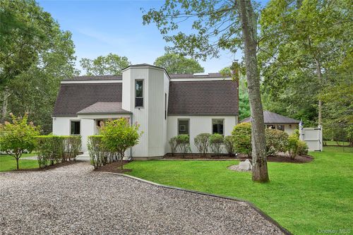 11 Sandown Ct, Wainscott, NY, 11975-2045 | Card Image