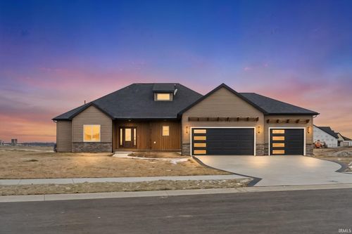 22583 Maumee Meadows Dr, Woodburn, IN, 46797-9815 | Card Image