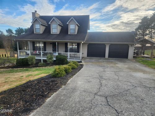 547 Allyson Dr, Kodak, TN, 37764-1225 | Card Image