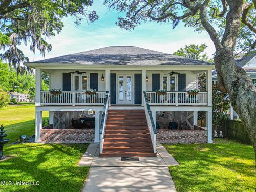 544 Beach Blvd, Biloxi, MS, 39530-4403 | Card Image