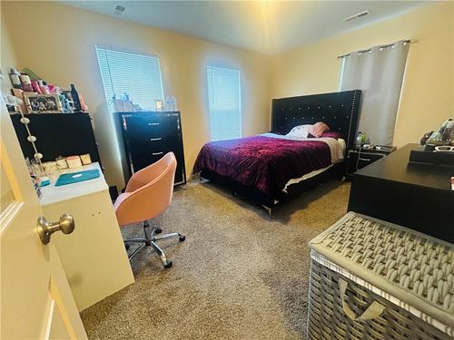 1216 Osage St, Independence, MO, 64055-1240 | Card Image