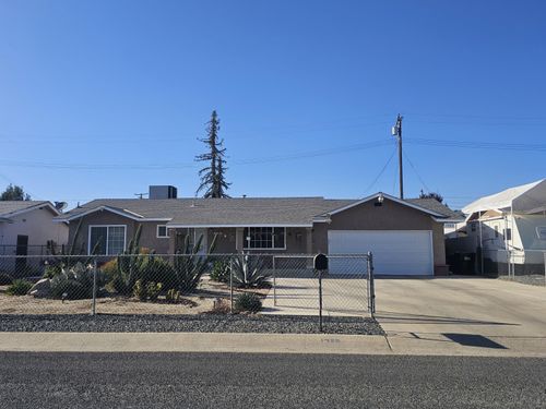 1920 W Aurora Avenue, Porterville, CA, 93257 | Card Image