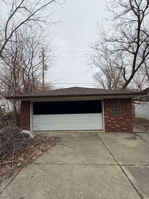 9973 E Outer Dr, Detroit, MI, 48224-2459 | Card Image