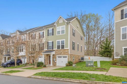 2030 Bethpage Ct, CHARLOTTESVILLE, VA, 22901-3245 | Card Image