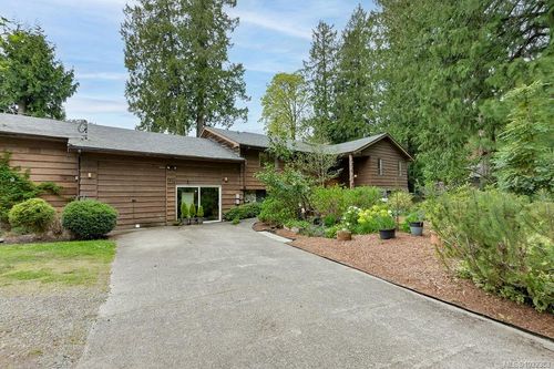 9236 Pinetree Rd, North Saanich, BC, V8L3W2 | Card Image