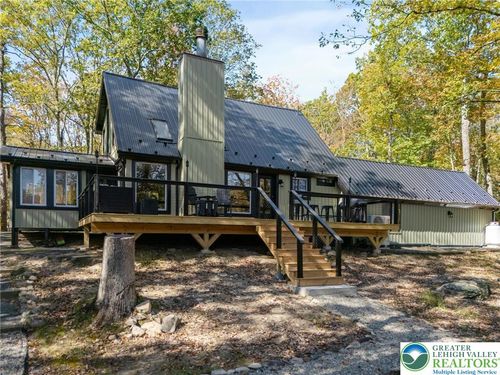 809 Boulder Ct, Hawley, PA, 18428 | Card Image