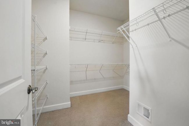 9870 Buchanan Loop, Townhouse with 4 bedrooms, 4 bathrooms and null parking in MANASSAS VA | Image 26