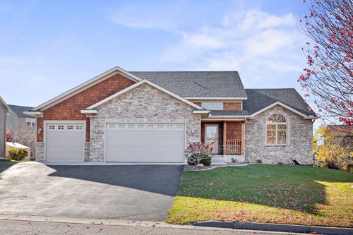 301 3rd St Sw, Delano, MN, 55328-2821 | Card Image