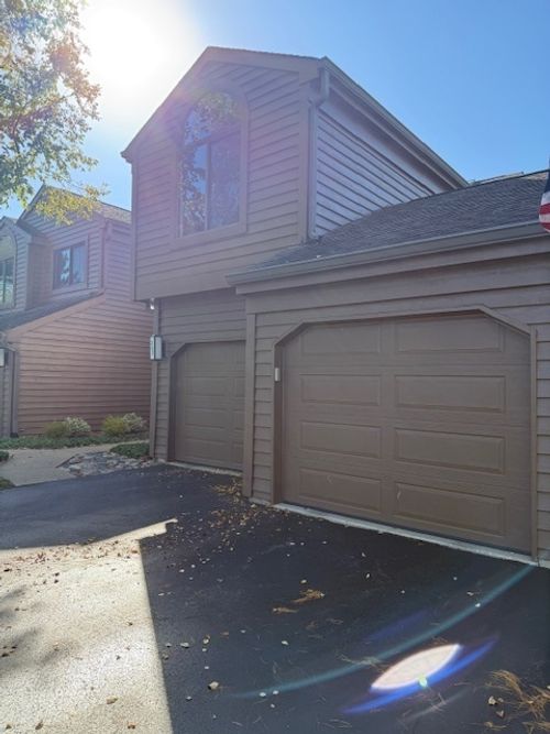 357 Indian Point Point, Lake Barrington, IL, 60010 | Card Image