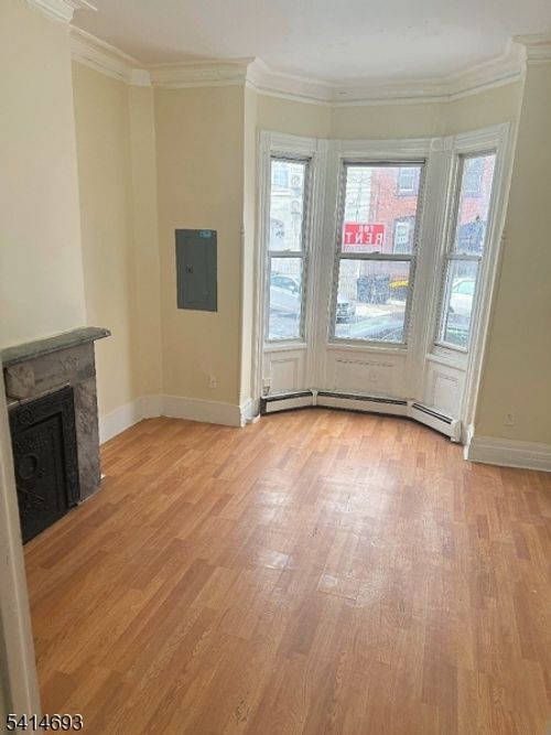 123 Highland Ave, Newark, NJ, 07104-1144 | Card Image