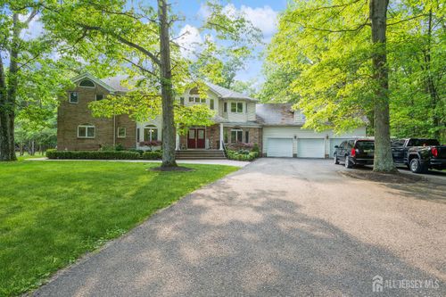 5 Ramapo Ct, Colts Neck, NJ, 07722-1824 | Card Image