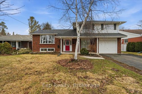 15 Thorncliffe Dr, Belleville, ON, K8P4L3 | Card Image