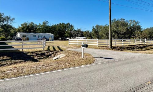 18711 Powerline Road, Dade City, FL, 33523 | Card Image