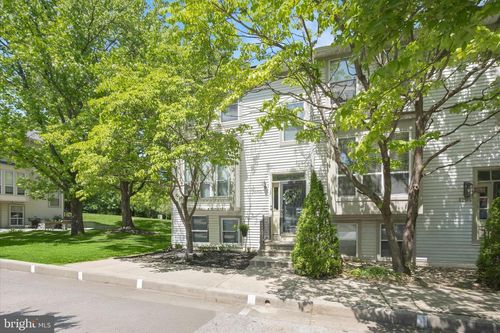 8206 Tall Trees Ct, ELLICOTT CITY, MD, 21043-6942 | Card Image