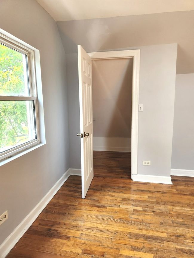 APT-2 - 5325 S Honore St, Home with 3 bedrooms, 2 bathrooms and null parking in Chicago IL | Image 19