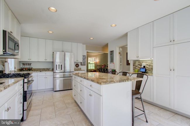 9004 Levelle Dr, House other with 5 bedrooms, 3 bathrooms and null parking in CHEVY CHASE MD | Image 18