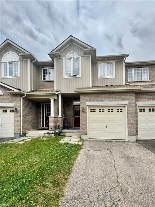 520 Banffshire Cres, Kitchener, ON, N2R1W7 | Card Image