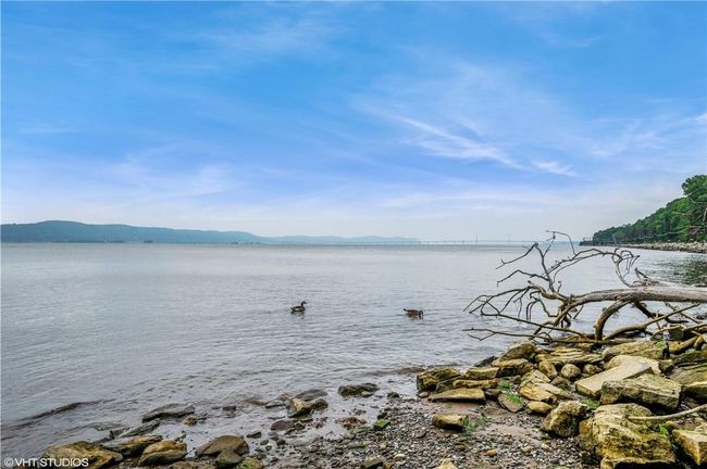 32 Landing Dr, Condo with 2 bedrooms, 3 bathrooms and 1 parking in Dobbs Ferry NY | Image 33