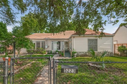 5223 Clay St, Houston, TX, 77023-2009 | Card Image