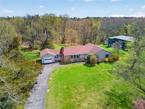 1044 Blue Mountain Rd, Saugerties, NY, 12477-3847 | Card Image