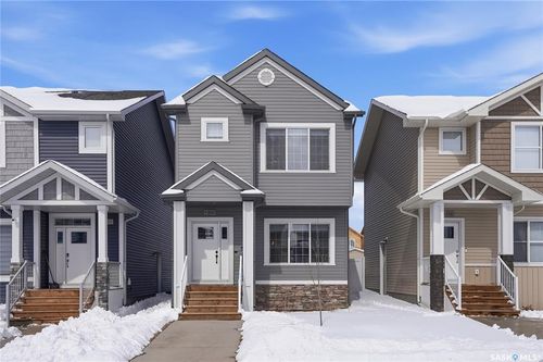 1047 Brighton Gate, Saskatoon, SK, S7V1S5 | Card Image