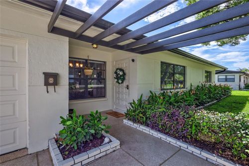 8532 Kumquat Ave, SEMINOLE, FL, 33777-3525 | Card Image