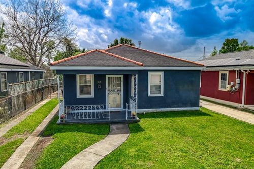 1610 Sere St, New Orleans, LA, 70122-2329 | Card Image