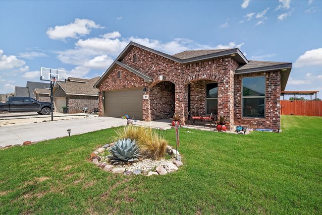 905 Buffalo Ct, House other with 4 bedrooms, 2 bathrooms and 3 parking in Stanton TX | Image 5