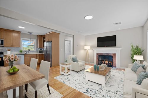 20 Maple Ct, Ashaway, RI, 02804-1300 | Card Image