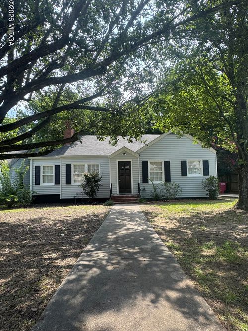 327 Rogers Ave, Macon, GA, 31204-2505 | Card Image