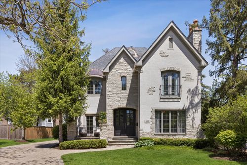 117 W North St, Hinsdale, IL, 60521-3347 | Card Image