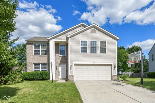 11947 Princewood Dr, Fishers, IN, 46037-3941 | Card Image